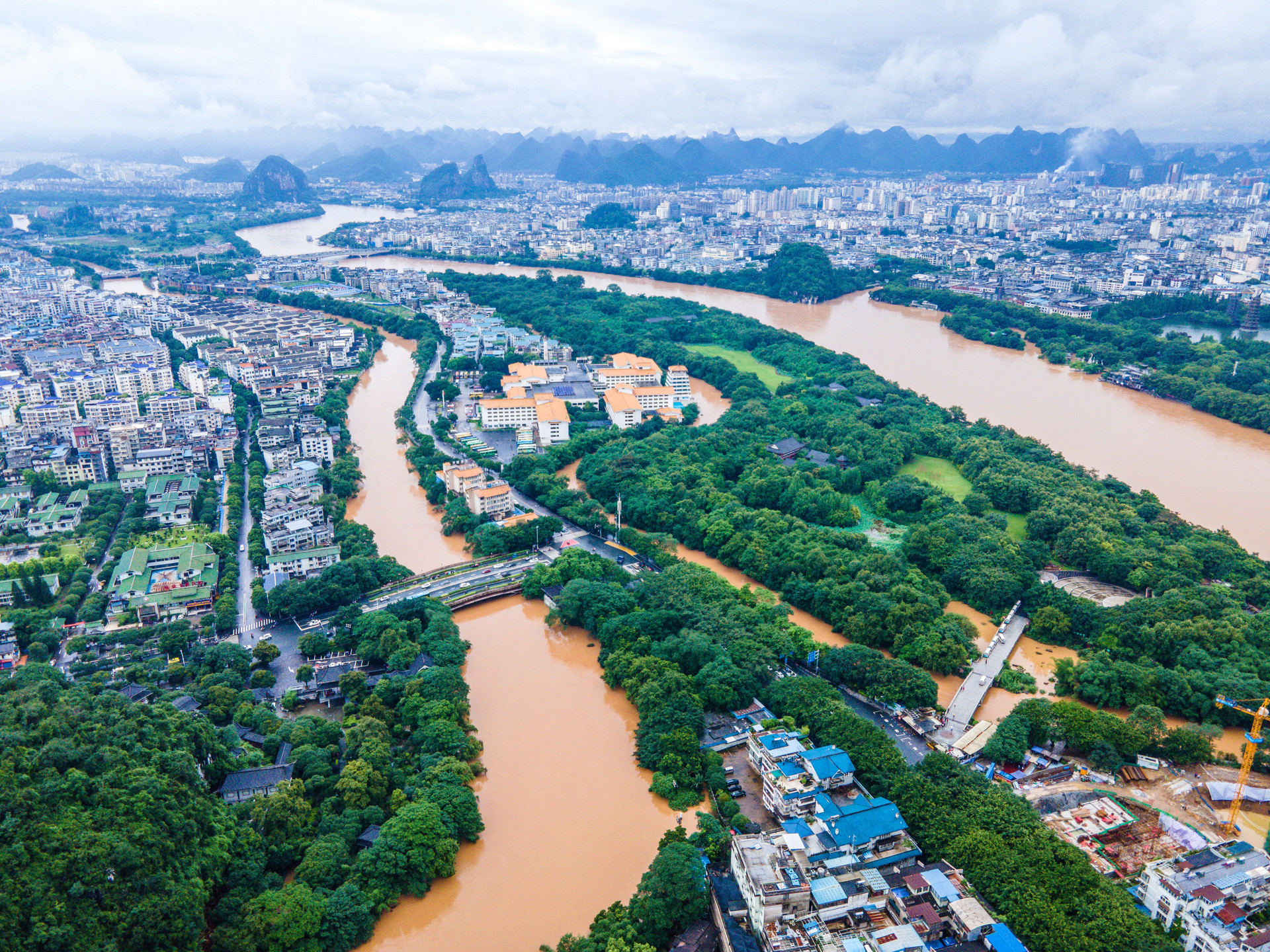 摄图网_501628508_banner_夏季南方暴雨洪涝灾害桂林漓江洪峰（非企业商用）.jpg
